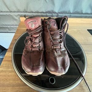 Altra Lone Peak Waterproof High Top Trail Shoe Maroon